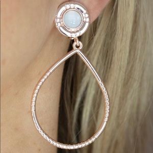 FAIRY TAIL FINISH ROSE GOLD EARRINGS